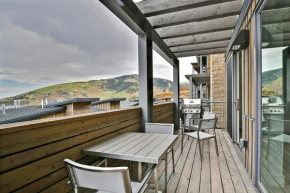 3Br 3Ba Modern Residence in Canyons Village condo
